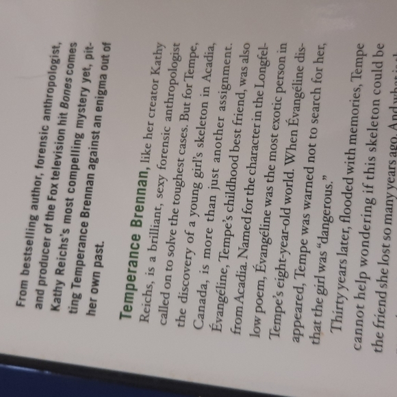 Bones to ashes by Kathy Reichs new york times best seller - Picture 3 of 4